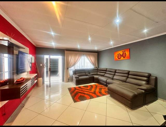 4 BEDROOM HOUSE FOR SALE IN AMANDASIG